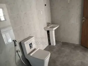 5bdrm Townhouse / Terrace in Wuye for rent