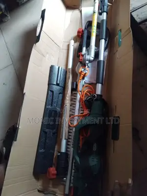 Long Reach Hedge Trimmer