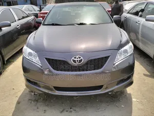 Toyota Camry SE 4dr Sedan (2.4L 4cyl 5A) 2009 Gray