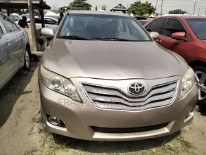 Toyota Camry 3.5 XLE 2008 Gold