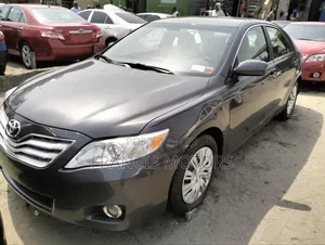 Toyota Camry LE V6 4dr Sedan (3.5L 6cyl 6AM) 2010 Gray