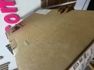New Laptop Lenovo ThinkPad X1 32GB Intel Core Ultra 7 SSD 512GB