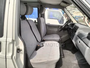Volkswagen Transporter 2003 White