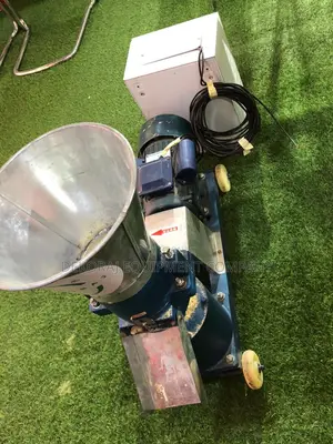Quality Pellitizer Machine 300kg/Hr, Pellitizer, Extruder