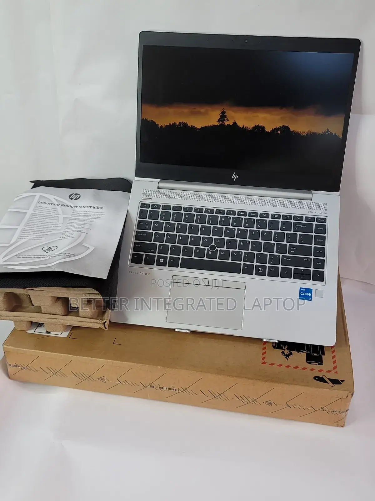 New Laptop HP EliteBook 820 12GB Intel Core i5 SSD 512GB