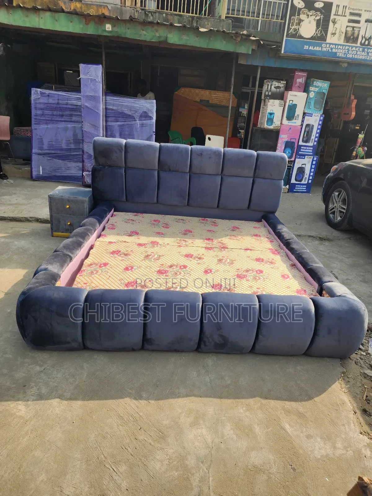 6by6 Padded Bed Frame With Side Drawer