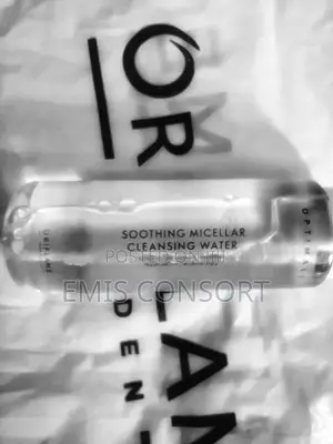 Soothing Micellar Cleansing Water