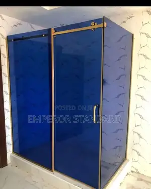 Executive Shower Cubicle 6mm Glass