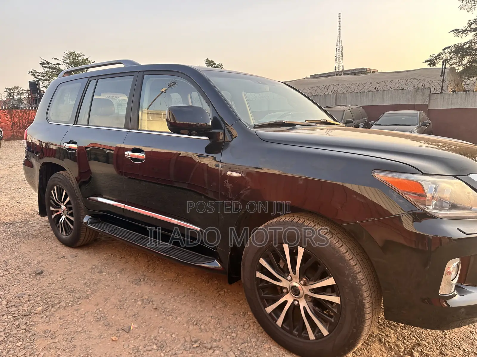 Lexus LX 570 2011 Black