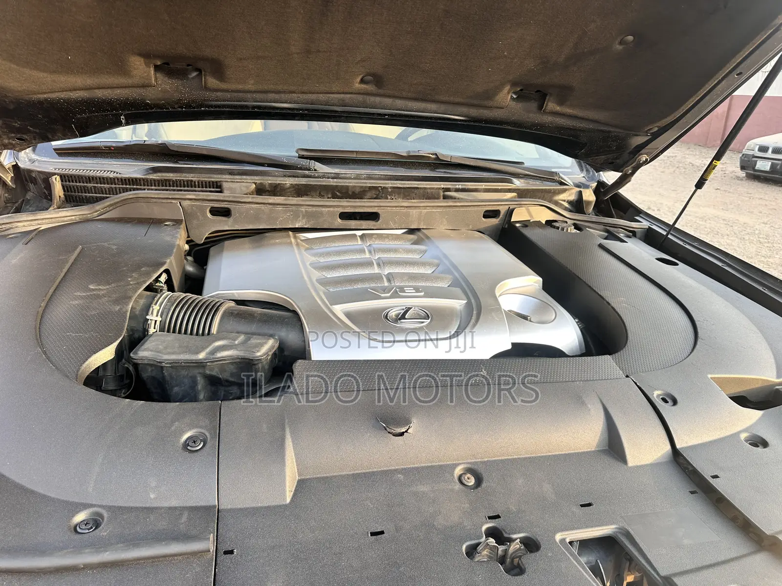Lexus LX 570 2011 Black