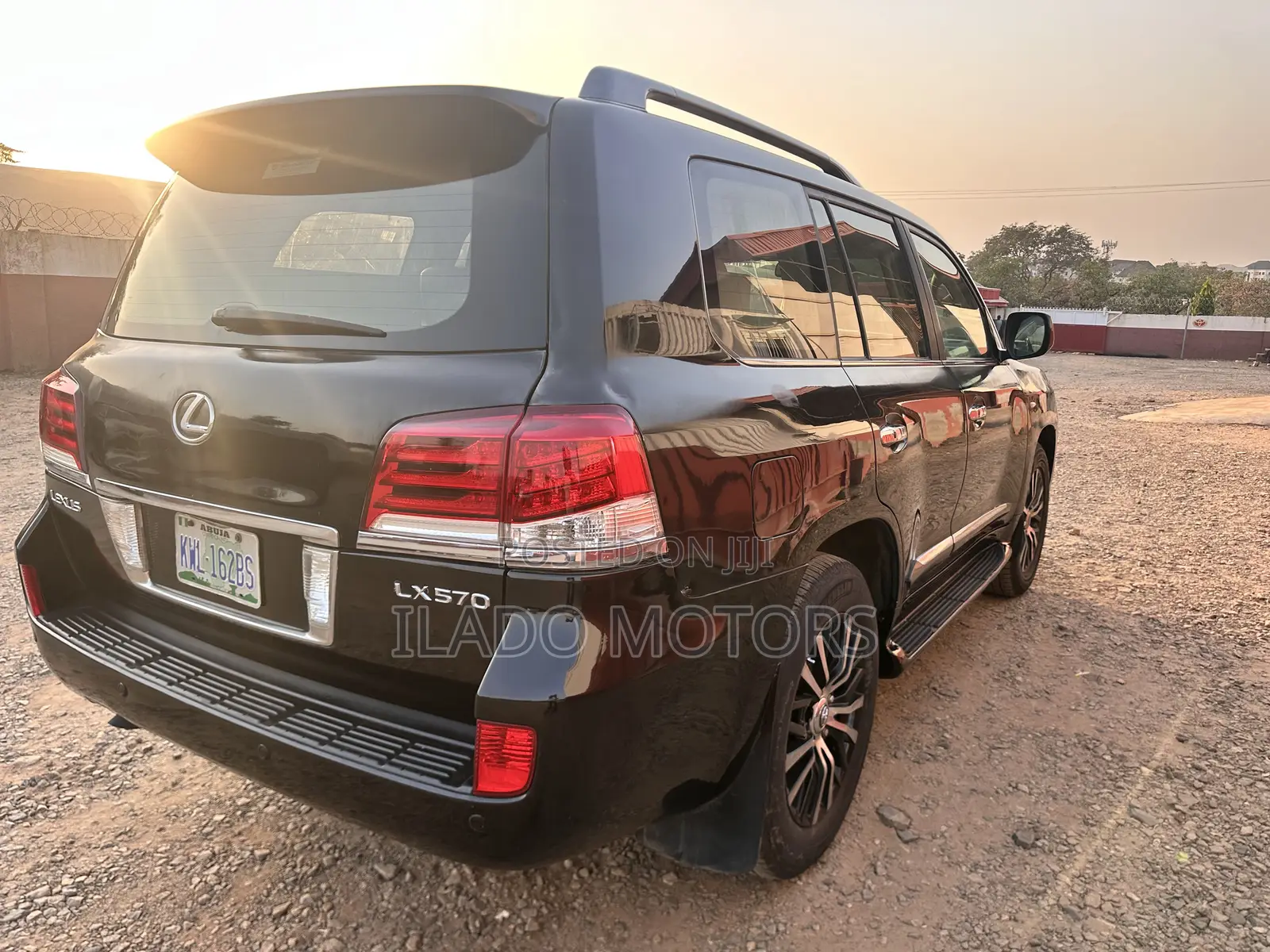 Lexus LX 570 2011 Black