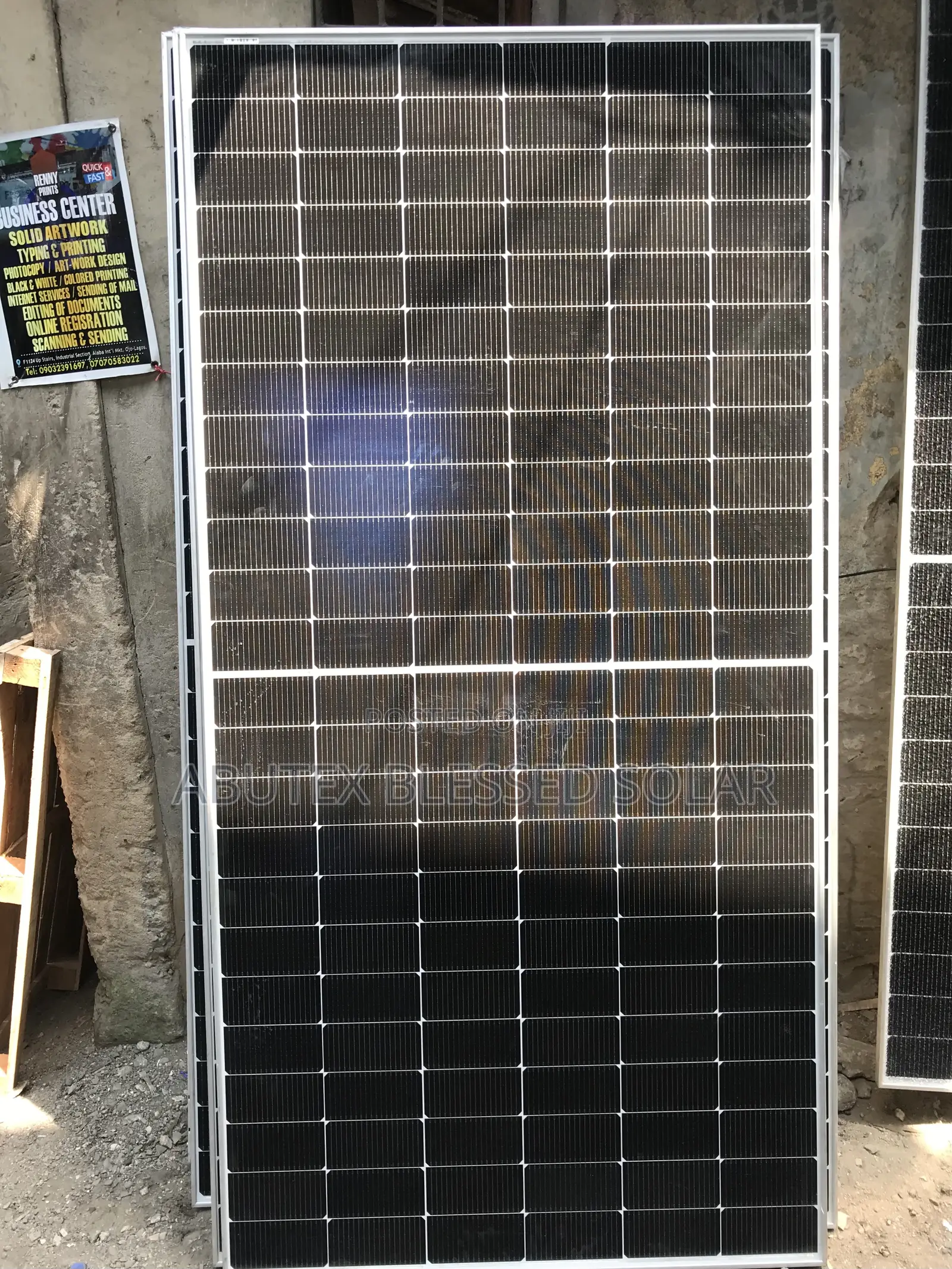 600watt Blue Power Solar Panel Half Cut
