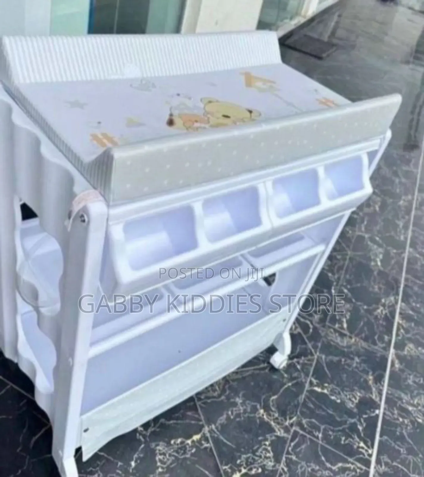 Standing Bath Set With Changing Station