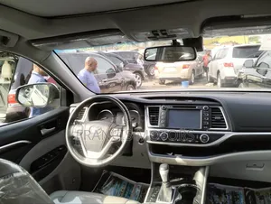 Toyota Highlander 2015 Black
