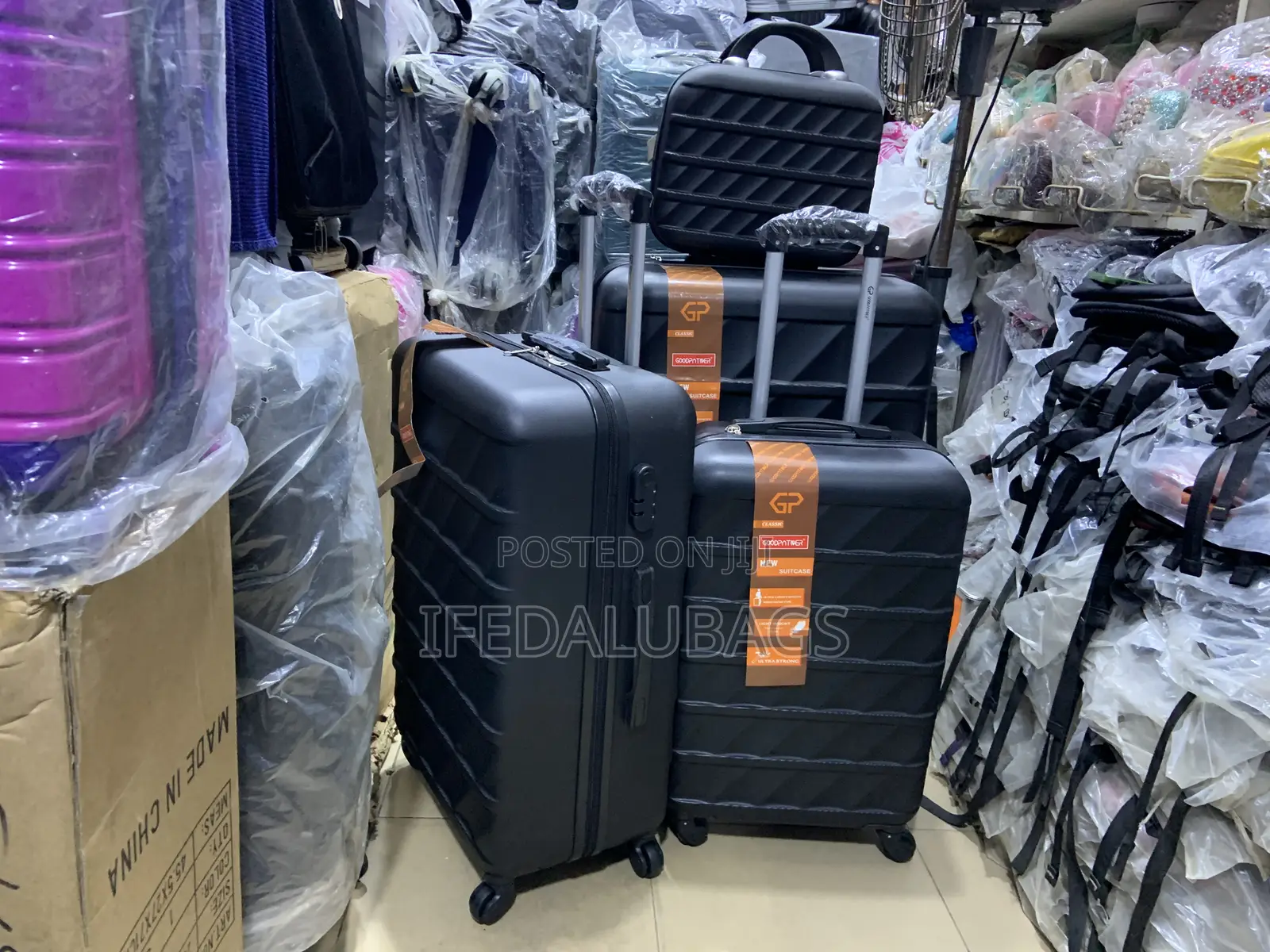 Black Colour Plastic Set With Kit