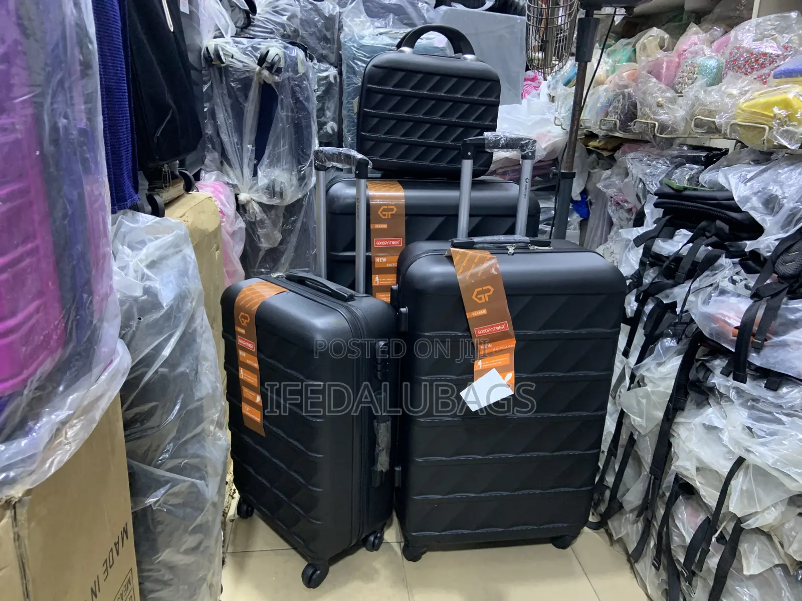 Black Colour Plastic Set With Kit