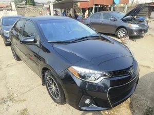 Toyota Corolla 2015 Black