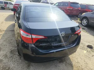 Toyota Corolla 2015 Black