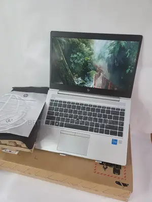 New Laptop HP EliteBook 840 12GB Intel Core i5 SSD 256GB