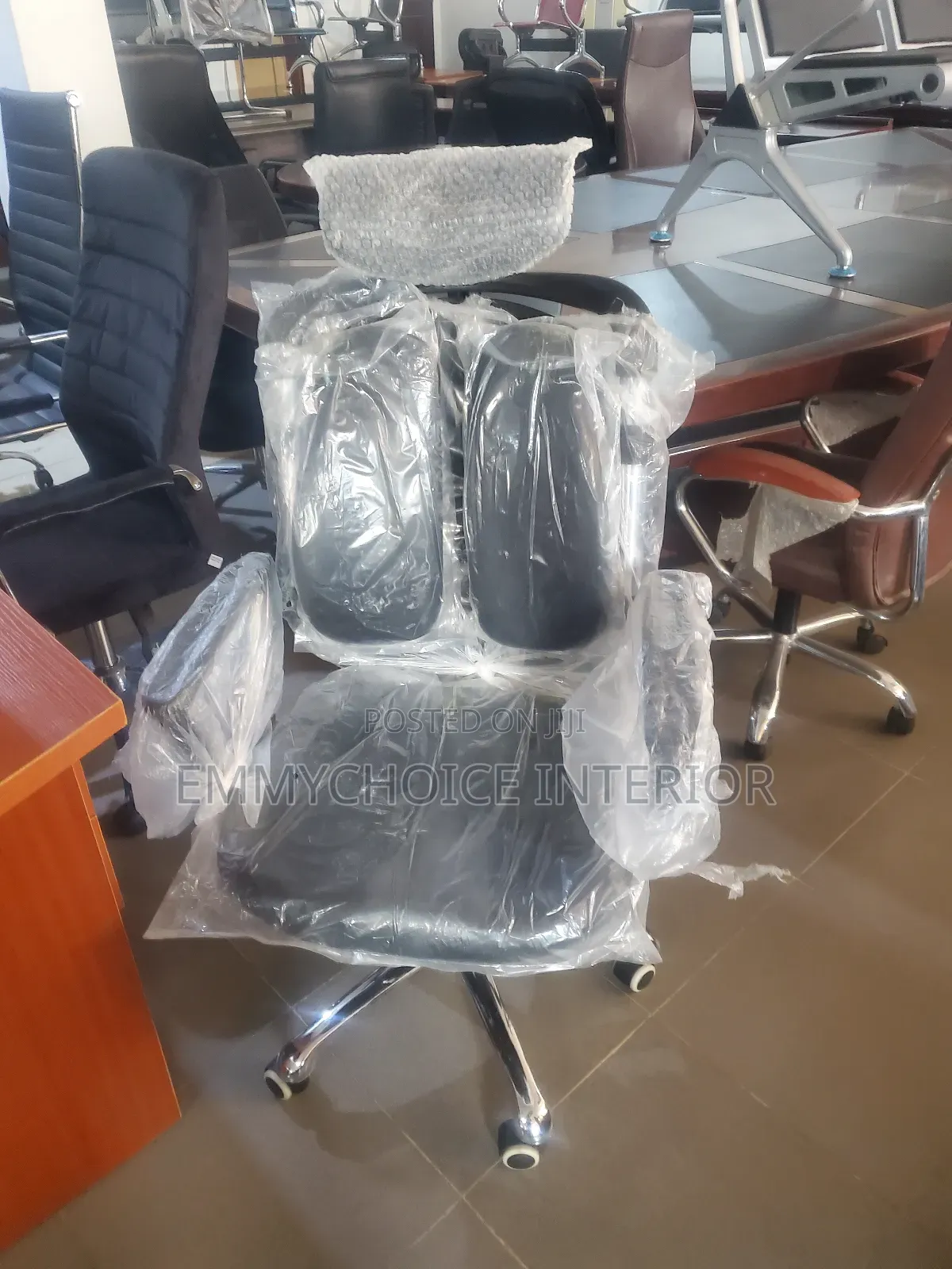 Ergonomic Executive Kidney Chair
