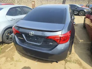 Toyota Corolla 2017 Gray
