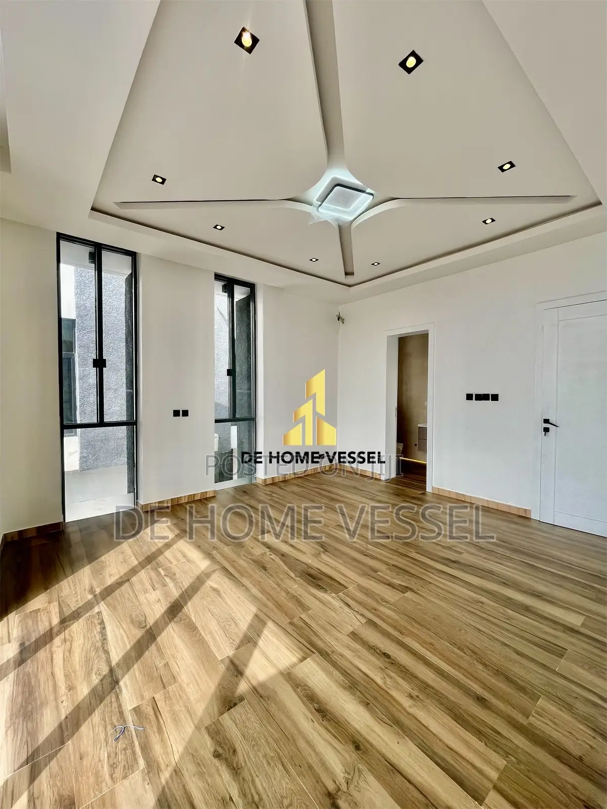 Magnificent Luxury 5 Bed Detached Home