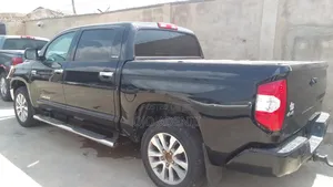 Toyota Tundra 2014 Black