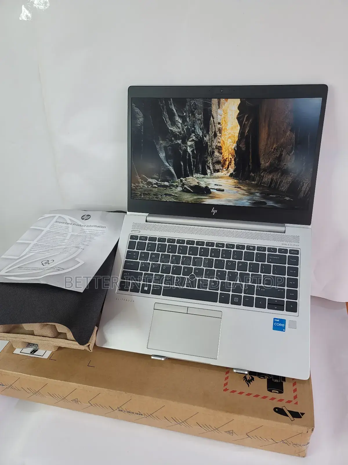 New Laptop HP EliteBook 830 8GB Intel Core i5 SSD 256GB