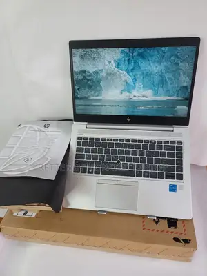 New Laptop HP EliteBook 830 12GB Intel Core i5 SSD 256GB