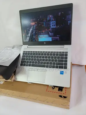 New Laptop HP EliteBook 830 16GB Intel Core i5 SSD 256GB