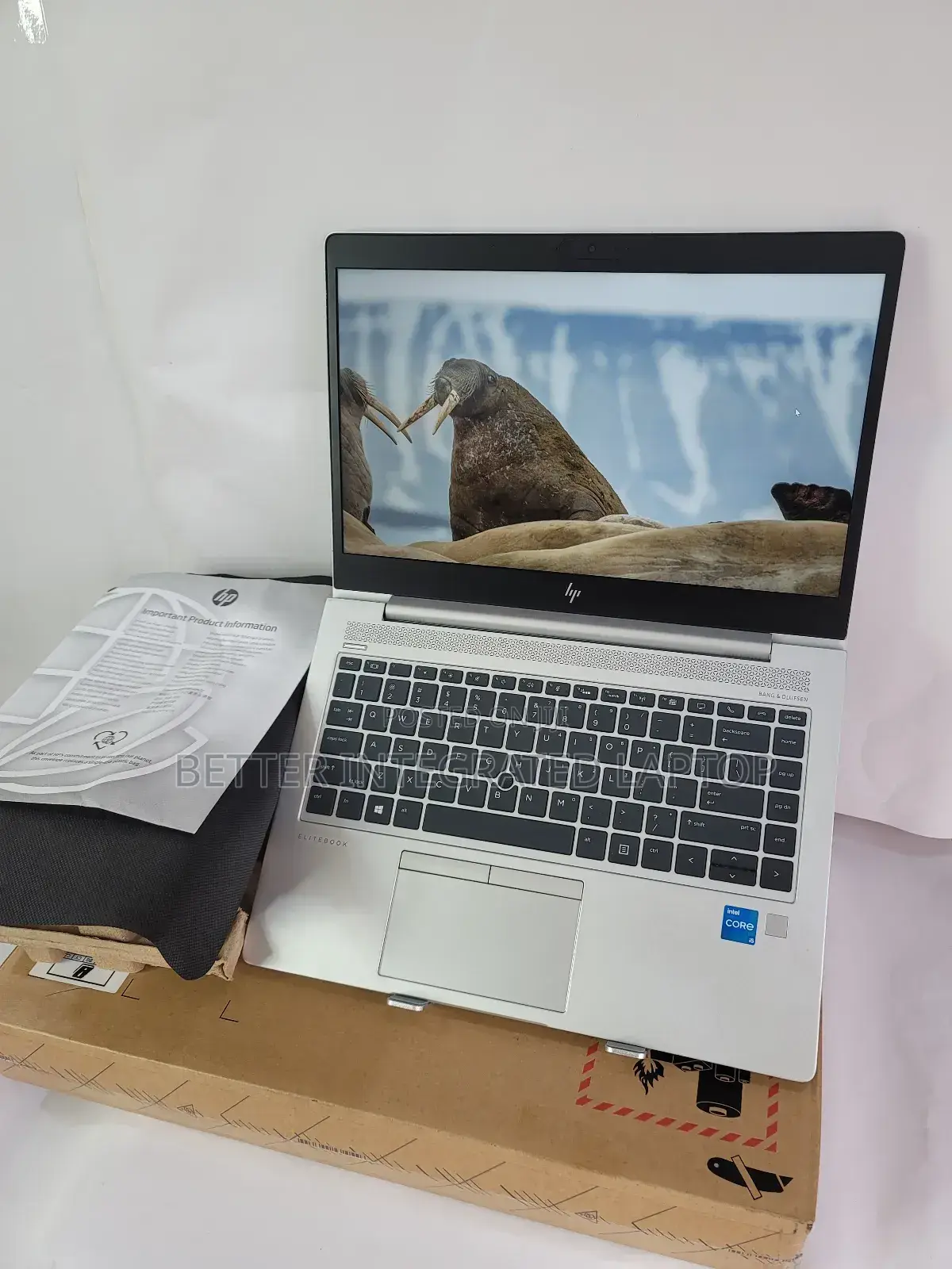 New Laptop HP EliteBook 830 16GB Intel Core i5 SSD 512GB