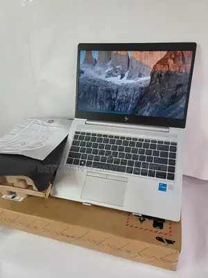New Laptop HP EliteBook 830 32GB Intel Core i5 SSD 512GB
