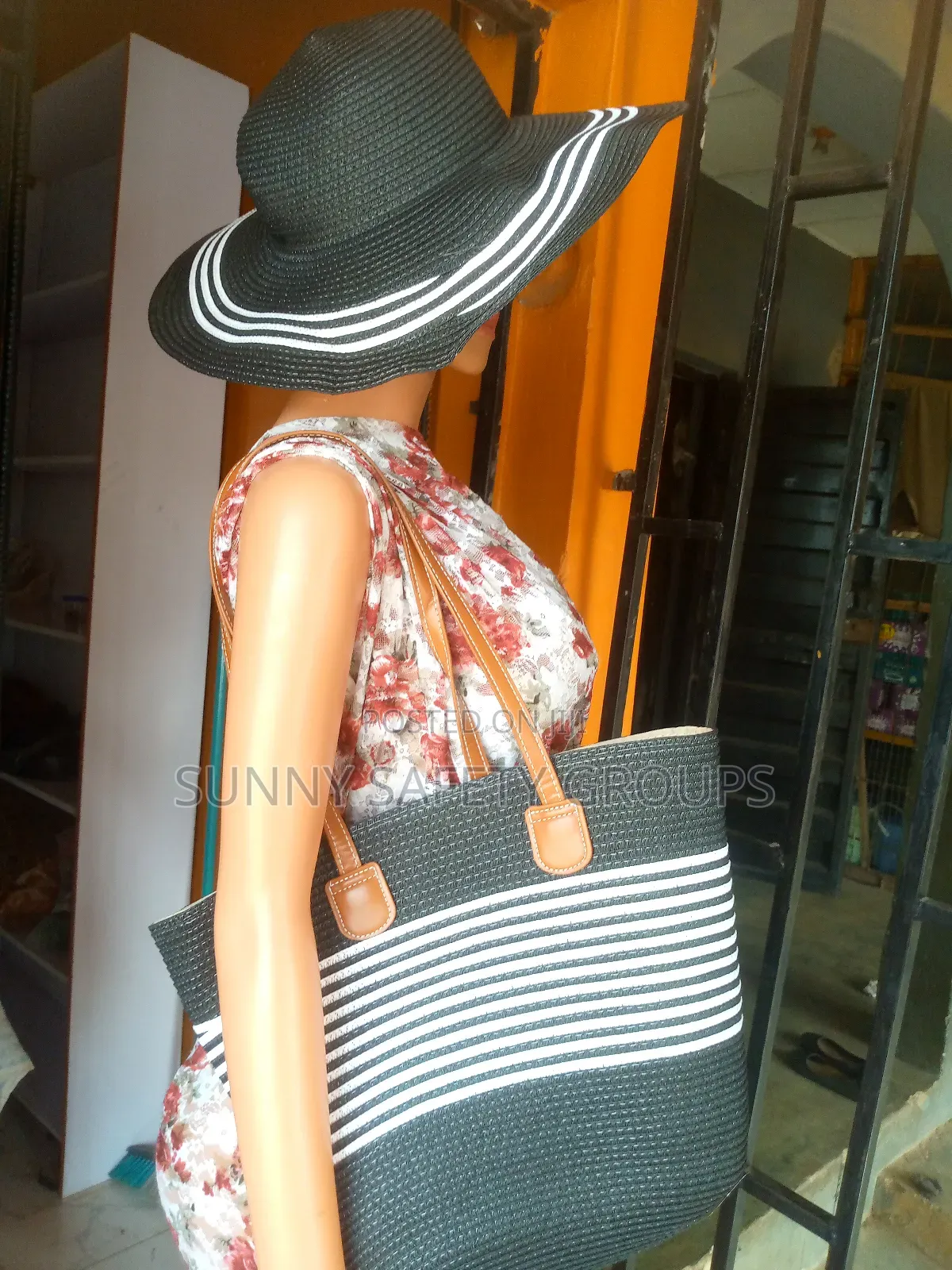 Luxurious Beautiful Beach Hat and Bag