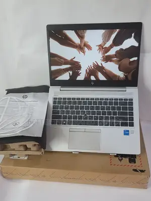 New Laptop HP EliteBook 830 8GB Intel Core i5 SSD 1T