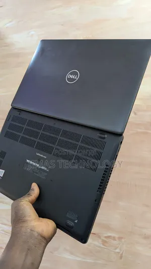 Laptop Dell Latitude 5400 16GB Intel Core i7 SSD 256GB