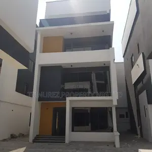 5bdrm Duplex in Chevon Lekki for sale