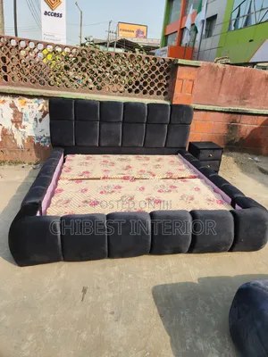 Family Size Bed With One Side Drawer