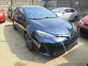 Toyota Corolla 2017 Blue