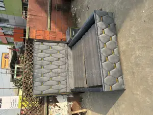 Good Quality Affordable 4.5 by 6 Upholstery Bed Frame