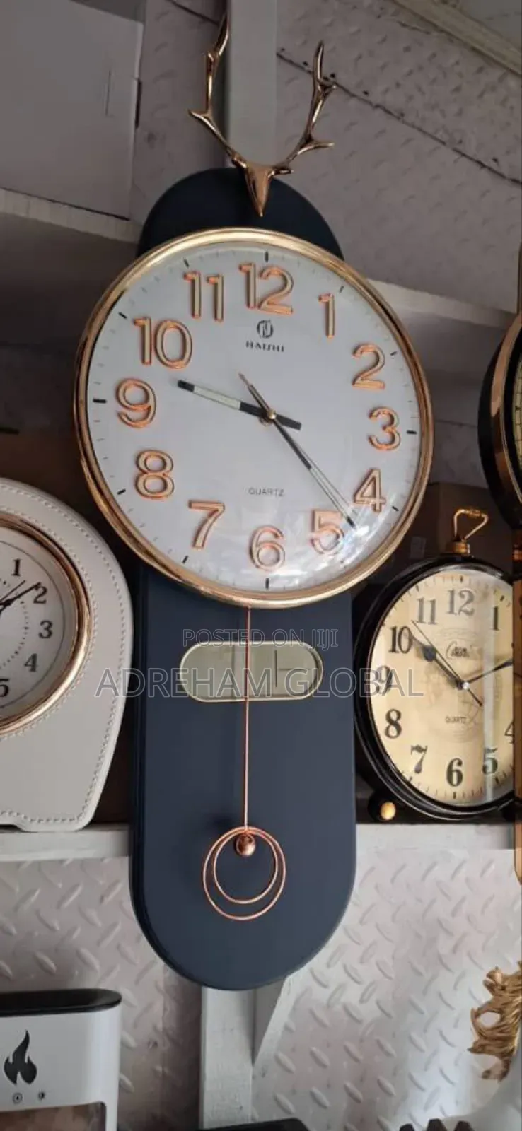 Fancy Haishi Wall Clock
