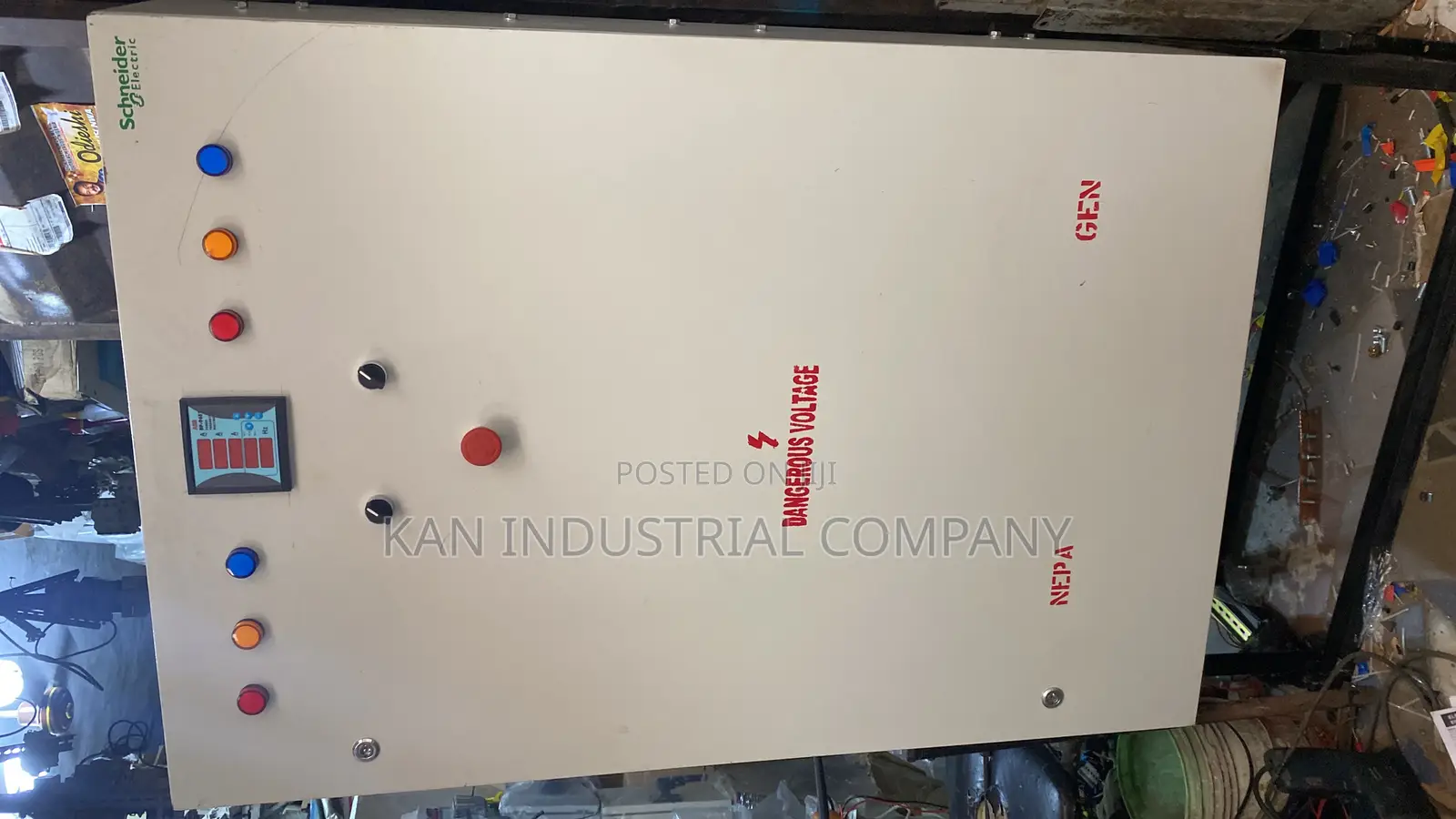 400amps Automatic Change Over With 20 Outgoing Breakers