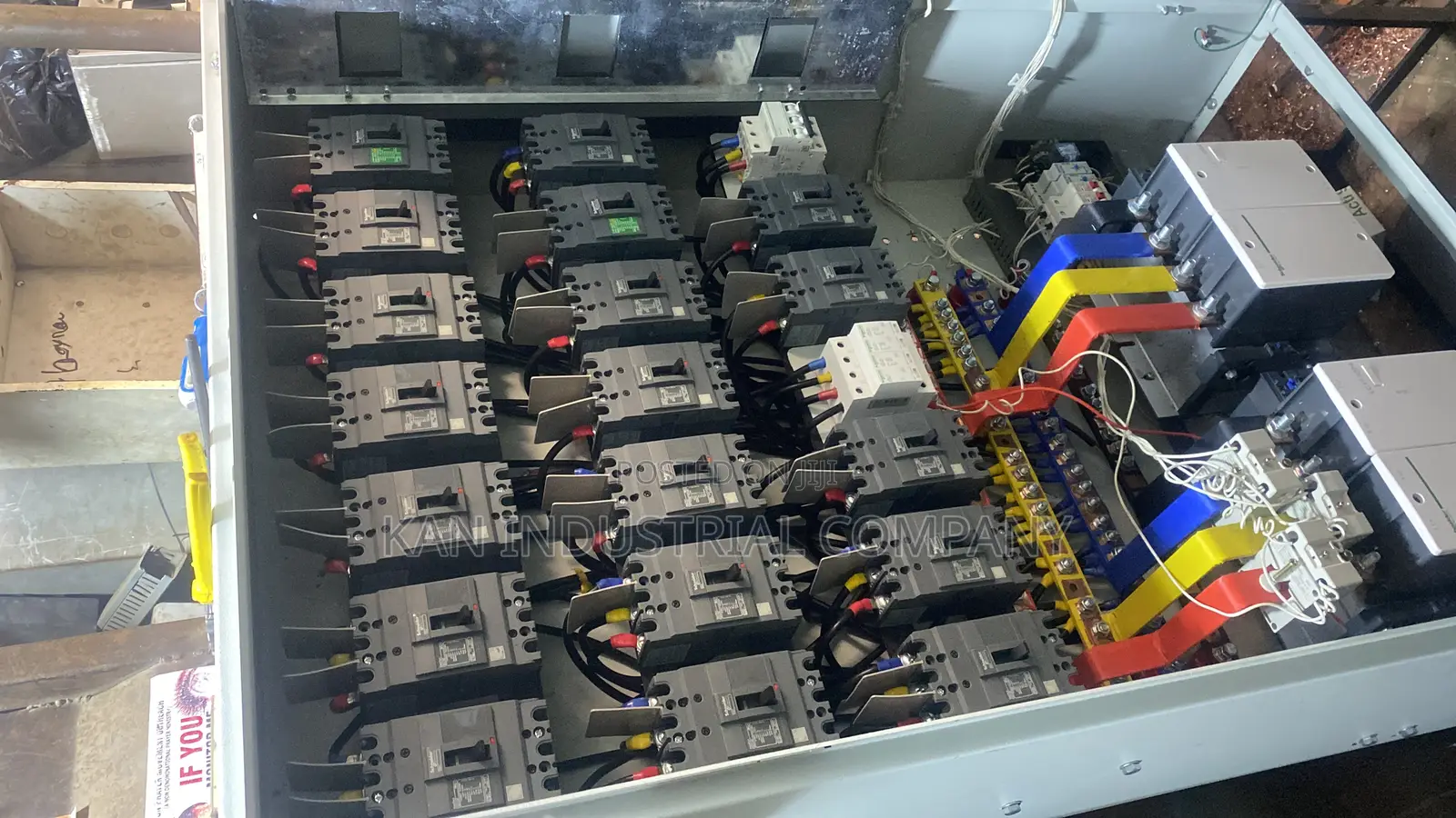 400amps Automatic Change Over With 20 Outgoing Breakers