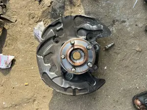 Front Hub Explorer 2020 2021
