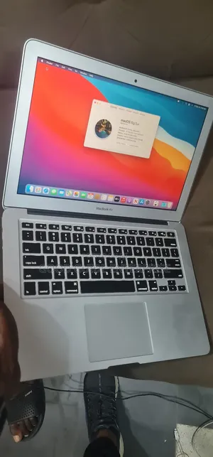 Laptop Apple MacBook 2015 8GB Intel Core I7 SSD 128GB