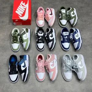 Original Nike SB Dunk Series Sneakers Collections