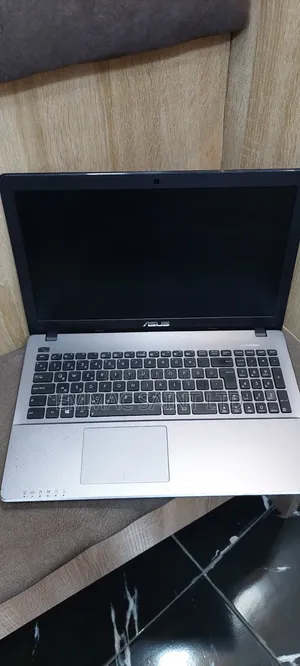 Laptop Asus X550VC 8GB Intel Core I5 HDD+SSD 500GB