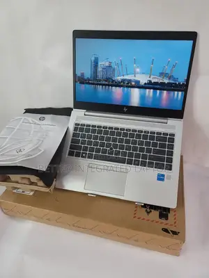 New Laptop HP EliteBook 840 G5 16GB Intel Core i5 SSD 512GB