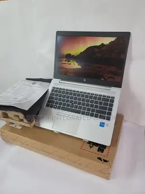 New Laptop HP EliteBook 840 G5 12GB Intel Core i5 SSD 1T