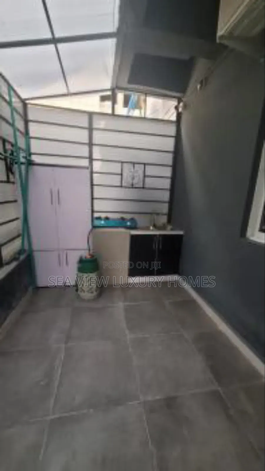 1 Bedroom Studio Apartment