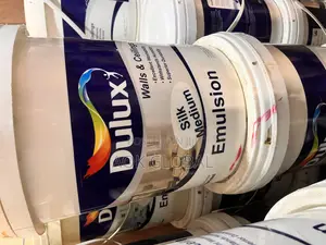Dulux Silk(Satin)